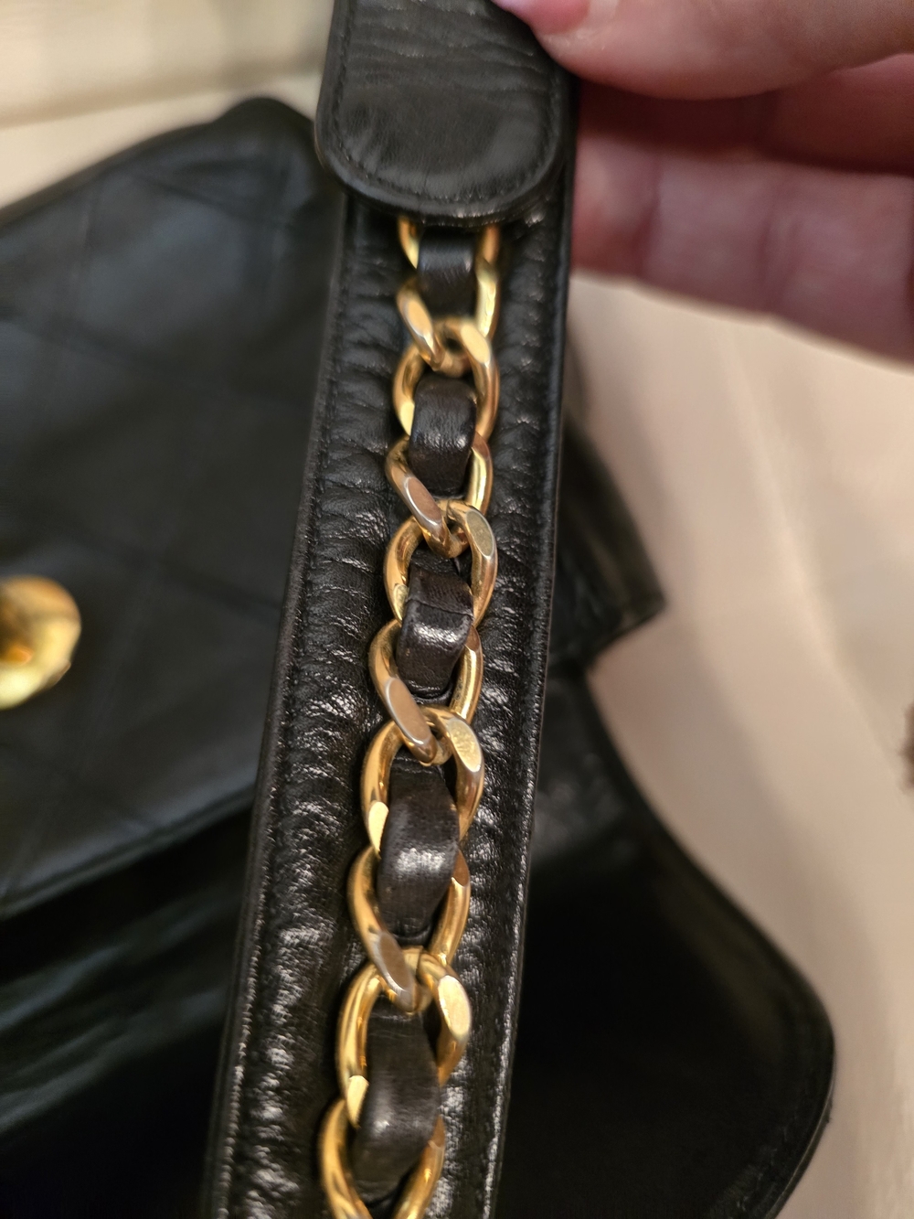 💯 Chanel Black Lambskin Leather Belt Bag with Gold Chain & COA size 75/30 - Picture 16 of 16